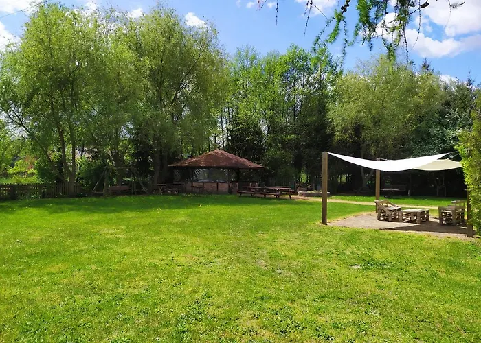 Ga Grudzianka 农家乐 Lwowek